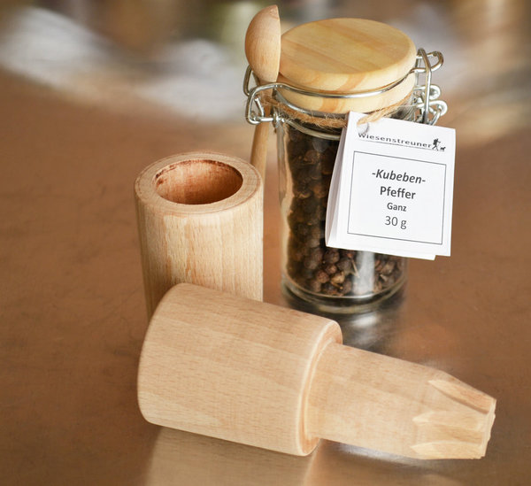 Kubenpfeffer im Bügelglas mit Dosier-Löffelchen + Kleine Holzmühle